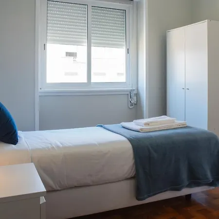 Succeed Campo Pequeno Guest house 3*